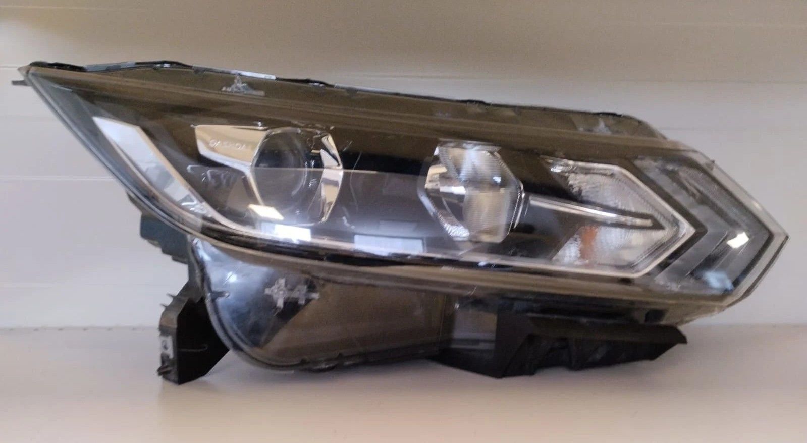 NISSAN QASHQAI J11 SAG FAR 17-22 ORIJINAL CIKMA 10019010