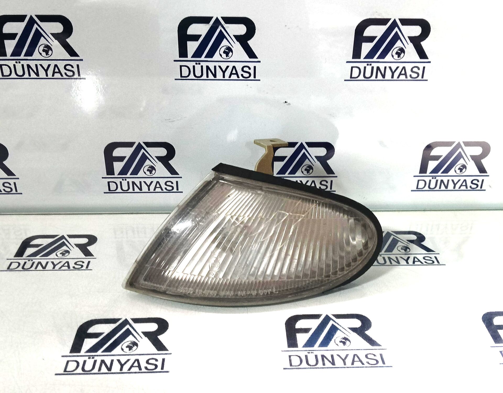 MAZDA 323 SOL SINYAL 94-00 ORIJINAL CIKMA 212-61700