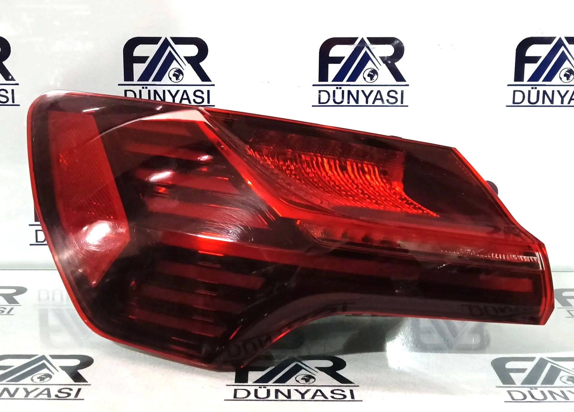 AUDI E-TRON SOL DIS STOP 20-24 ORIJINAL CIKMA 4KE945091B