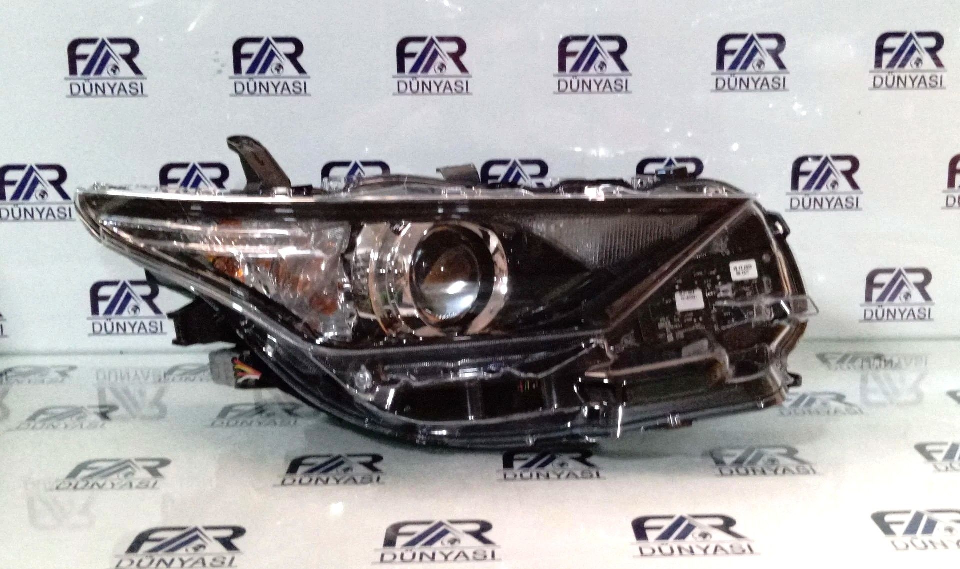 TOYOTA AURIS SAG FAR 15-19 ORIJINAL SIFIR  46699 8113002K30