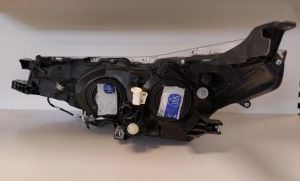 TOYOTA COROLLA E160 SAG FAR 16-18 ORIJINAL CIKMA 8111002L5000