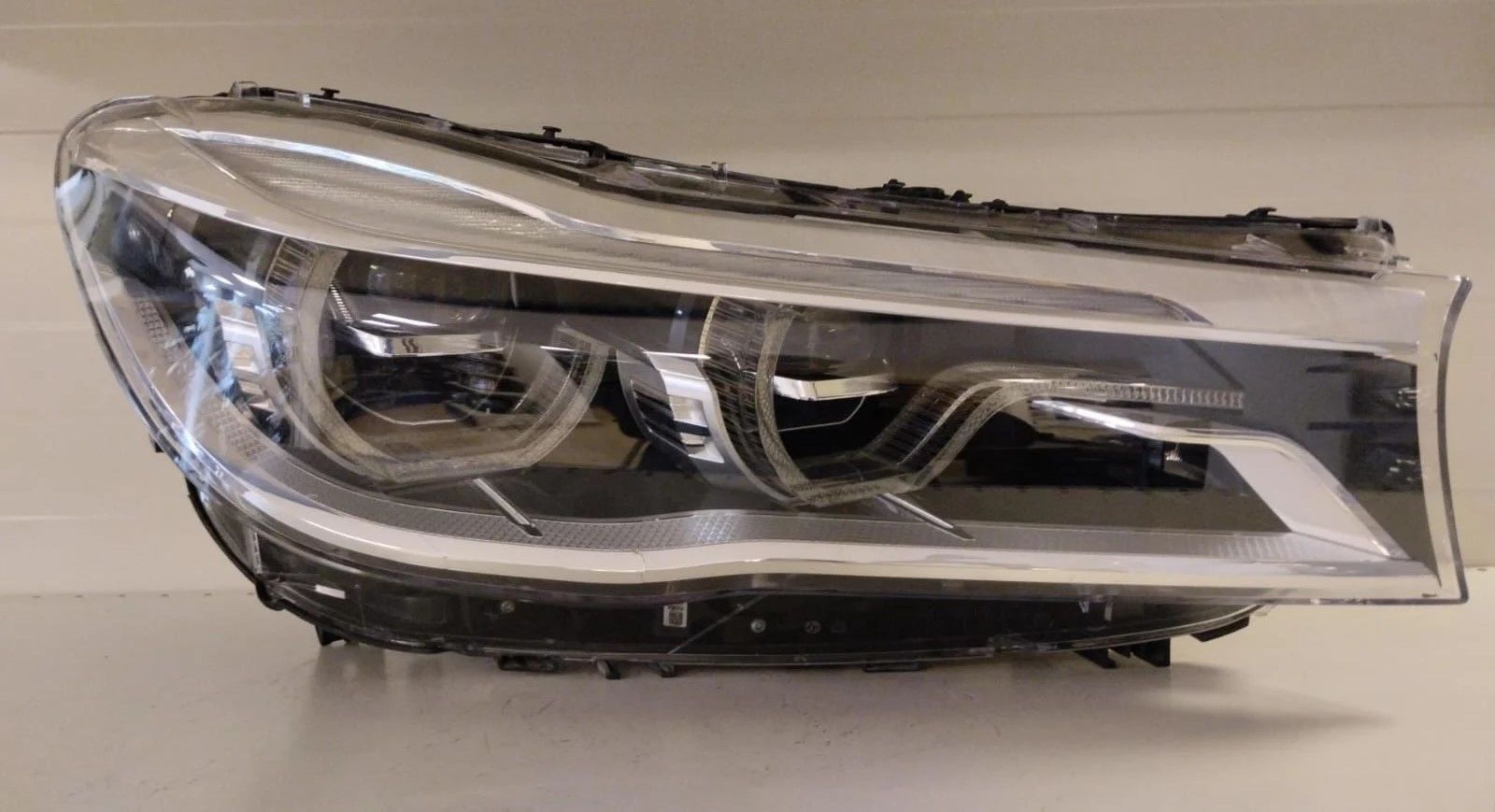 BMW 7 SERISI G11 G12 LED SAG FAR 15-19 ORIJINAL CIKMA 63117408720
